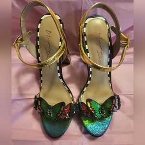 Betsey Johnson Pumps